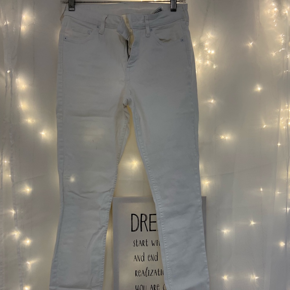 SOLD White Skinny Jeans